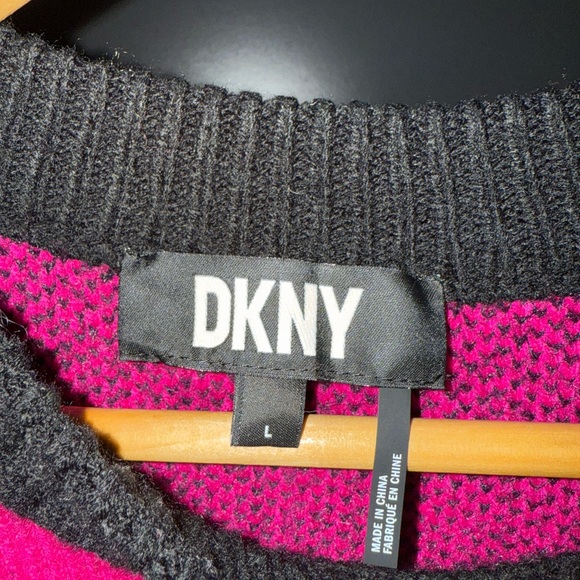 DKNY Vibrant Pink and Black Patterned Sweater - Picture 3 of 3